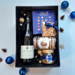 Коледна кутия с подарък