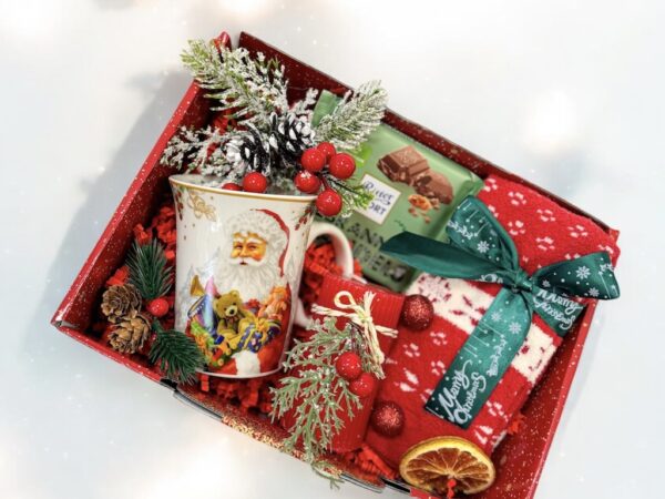 Коледен подаръчен комплект с чорапки