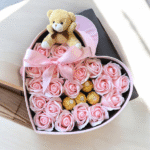 Кутия със сапунени рози