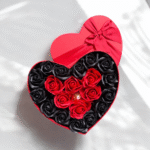 Кутия сърце с рози - Image 2